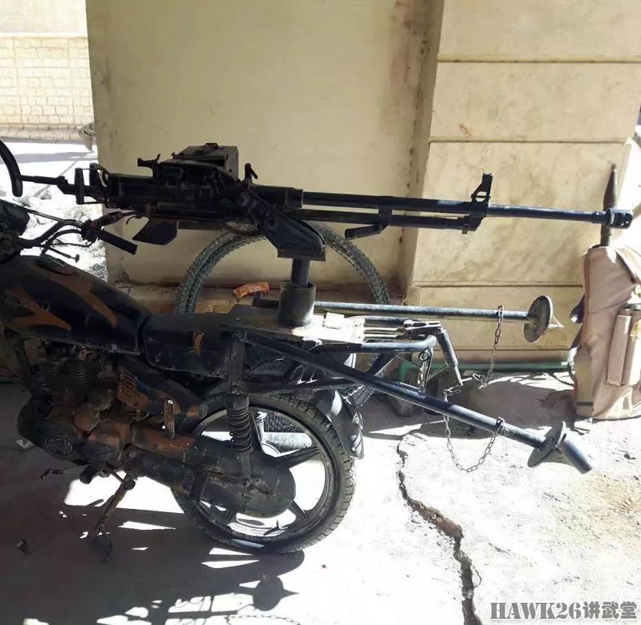 中国制造还能这样玩大口径机枪装在摩托车上开火