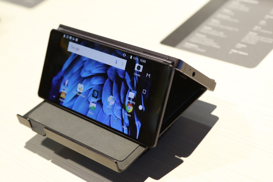 首款折叠屏手机中兴天机axonm上手实操