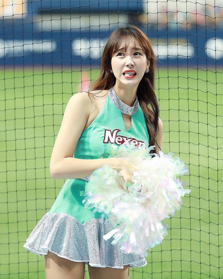 韩国最美篮球宝贝颜值逆天身材火辣 球迷:和cba啦啦队不是一个档次