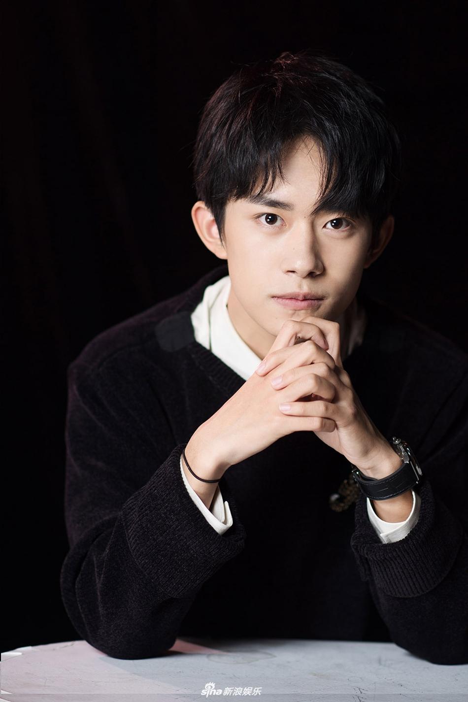 易烊千玺大秀舞艺霸气十足 满脸汗水展睫毛杀