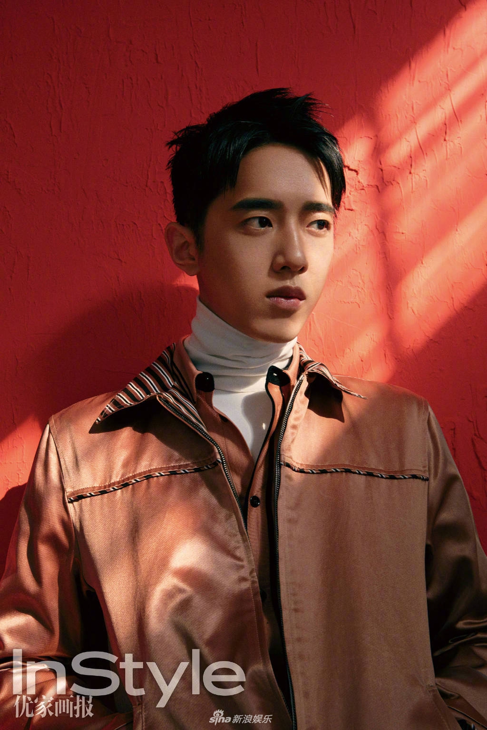 新f4登封面少年感满溢 清秀俊美痞帅有型