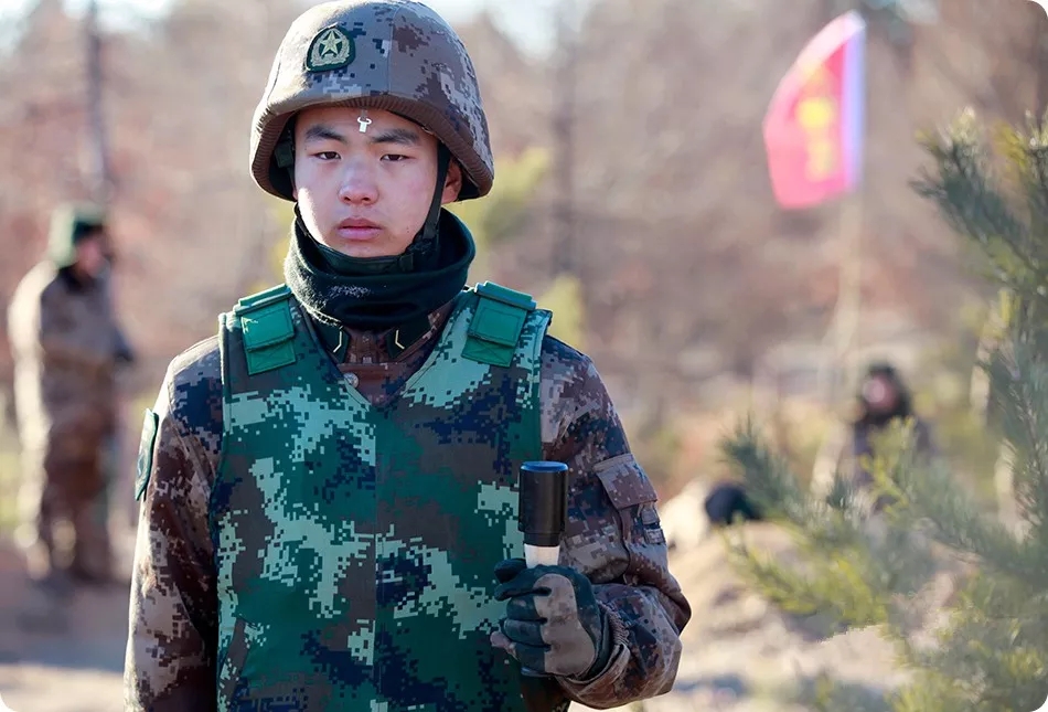 最光荣的18岁:一身国防绿,忠心报国志|战士|范鑫|军营_新浪新闻