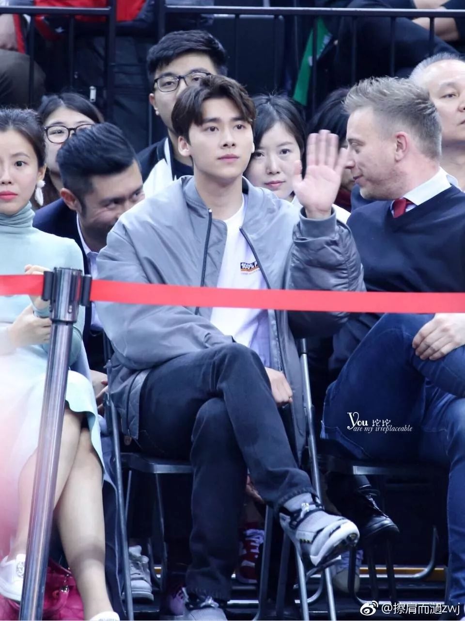 吴亦凡|杨洋|明星_新浪新闻