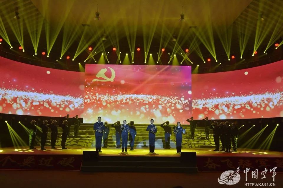 今夜,他们用激昂的旋律吹响冲锋号角