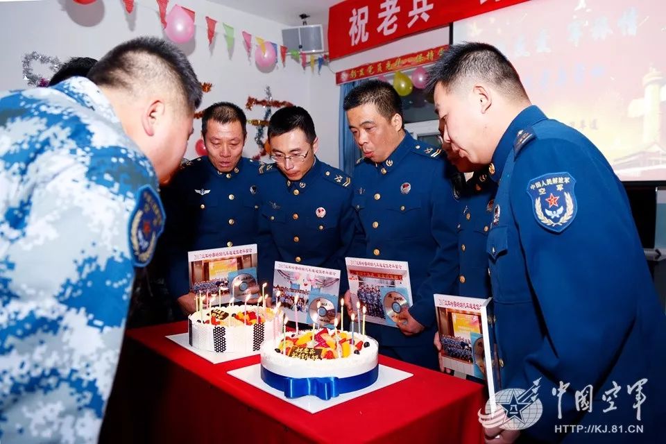 一次特别的茶话会,欢笑与泪水齐飞