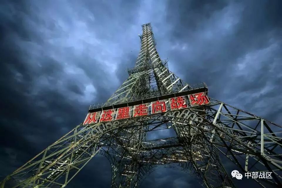 战友们,让我们聆听"朱日和之狼"的霸气怒吼:强国强军,吾辈奋发图强!