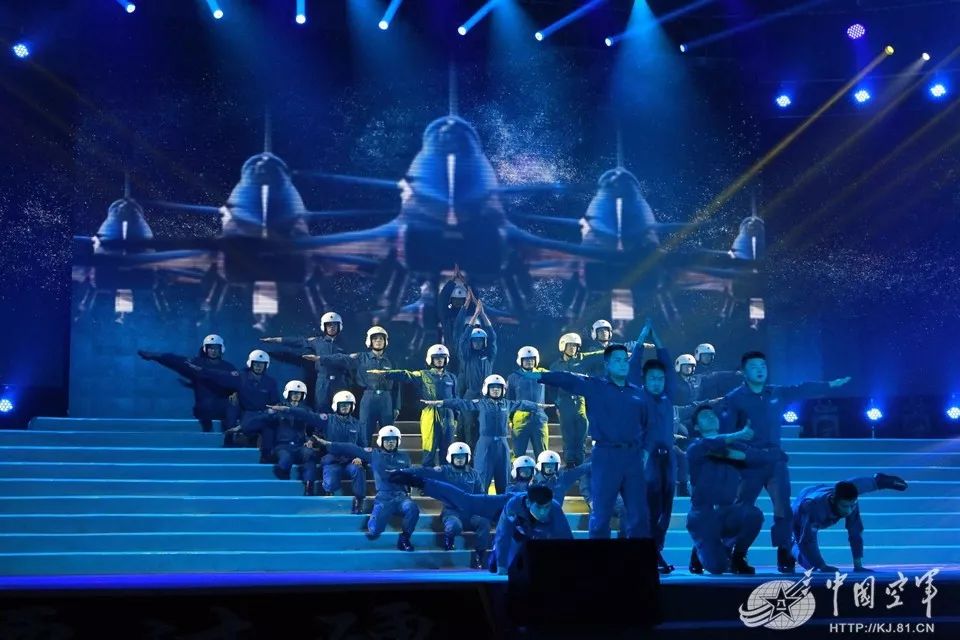 今夜他们用激昂的旋律吹响冲锋号角