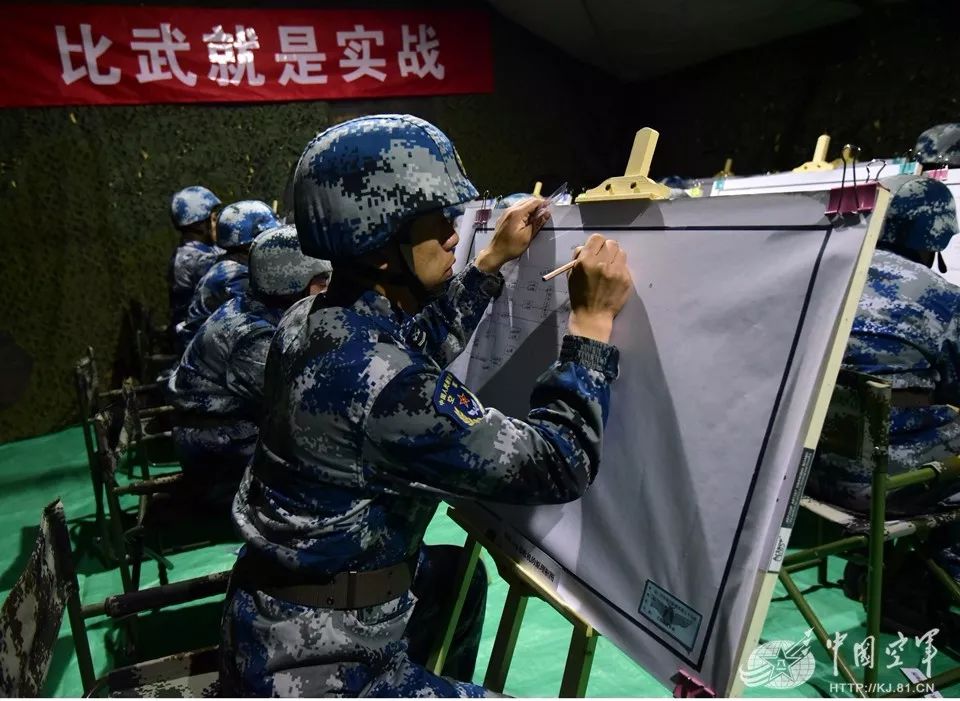 指挥参谋业务"文书拟定""战术标图""作战计算"等10余项考核科目,监察