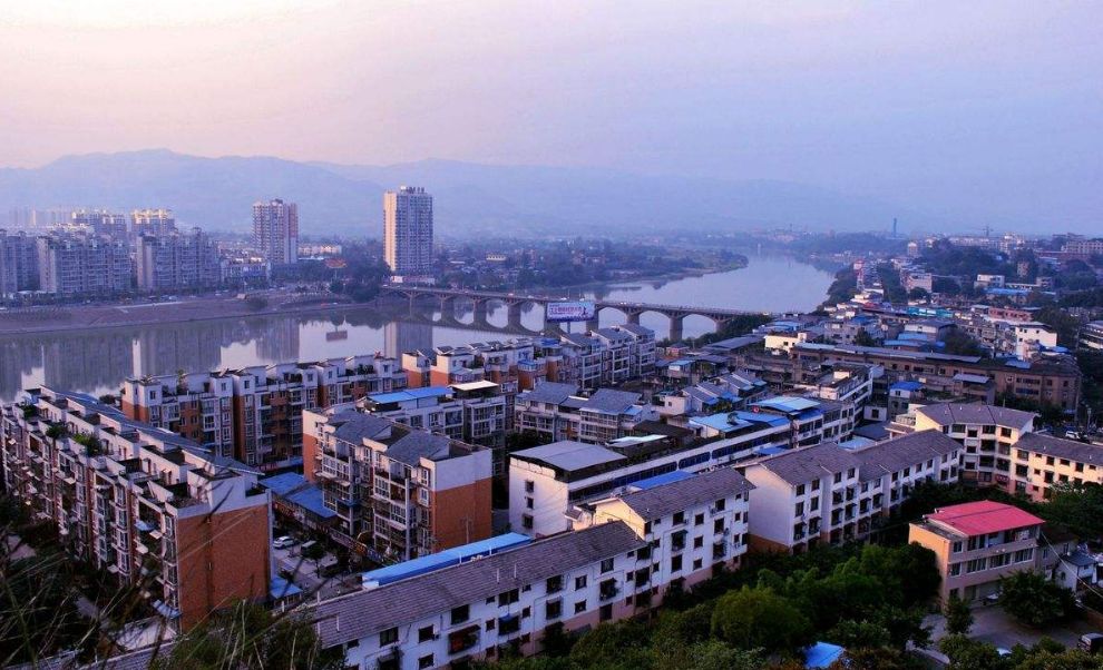 淮口镇-地处成都市龙泉山脉东部,距成都市区48公里的金堂县淮口镇