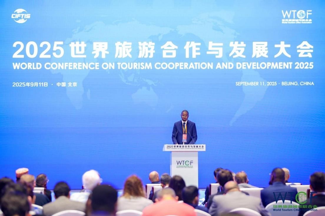 幾內(nèi)亞比紹旅游及手工業(yè)部部長塞庫納·巴爾德