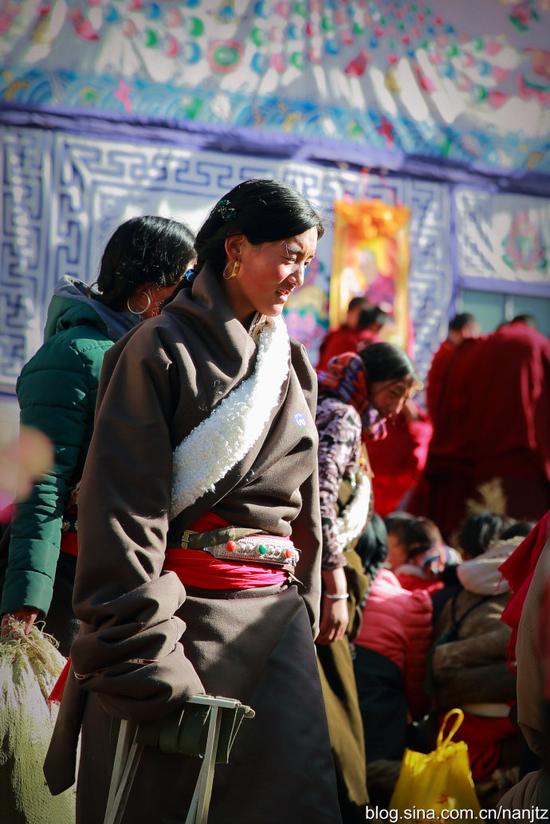 安多藏族女子多妩媚