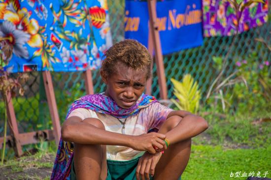 辣眼睛 食人族女人这样穿
