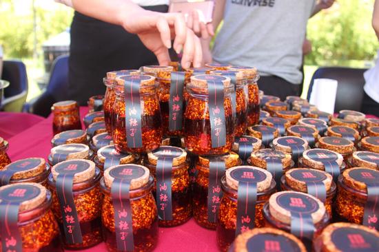 泸西第二届"洋芋好吃节"劳动节期间在阿庐古洞举行