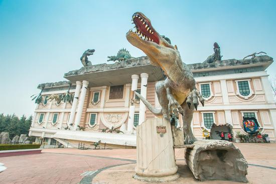 恐龙危机方特欢乐世界 万国美景全家共赏漫步园区悠闲惬意也许因为种