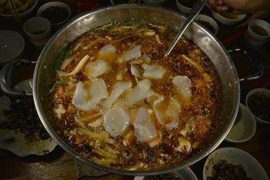 富源魔芋火锅 普中华 摄