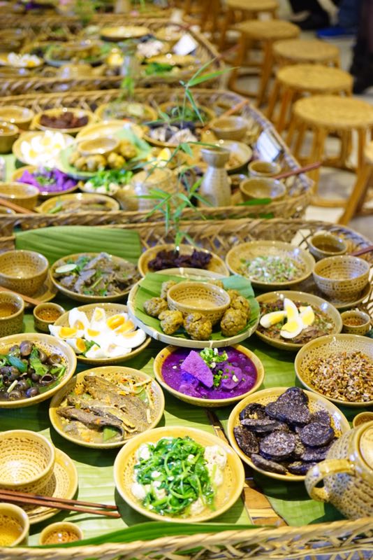 一州一席宴红河哈尼长街宴千年农耕文化下的梯田美食