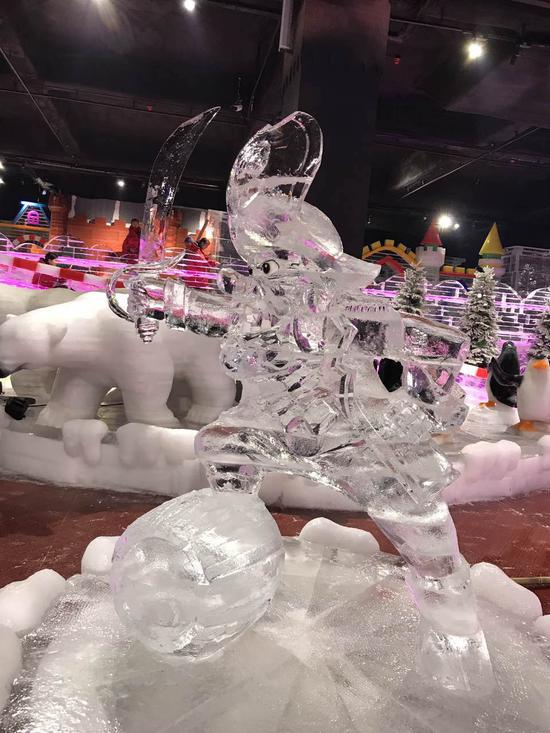 郑州冰雪城堡夏日酷爽来袭