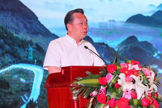 六盘水市副市长,钟山区委书记张涛作主题推介