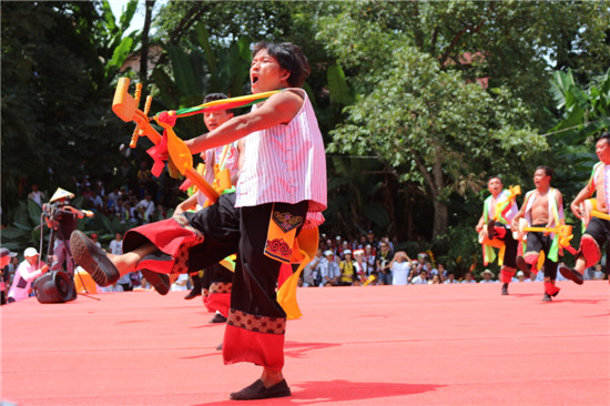 传承千年传统展现民族风情阿细跳月体验赛欢乐开场