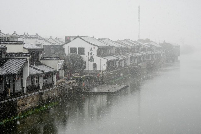 循香而来，正是踏雪寻梅时