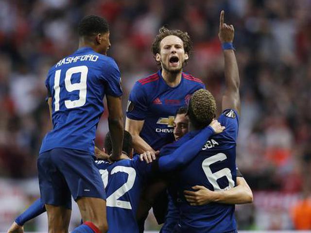 曼联2-0阿贾克斯夺冠