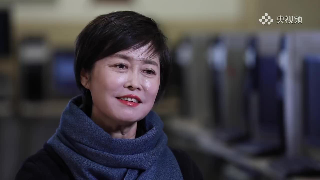 13岁的敬一丹家里突然变故,回忆那一段敬一丹眼含热泪!