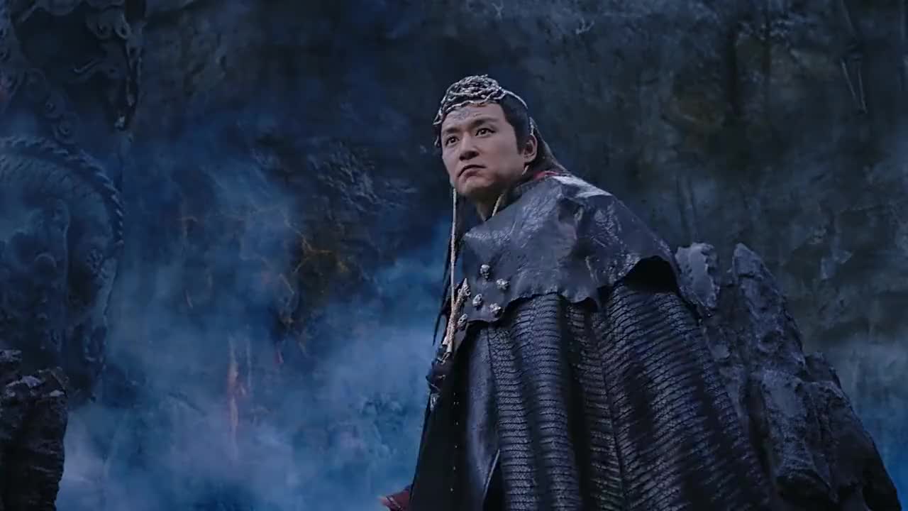 美女为拖延时间,说原子弹可以直接毁了玄灵大陆,魔帝直接动杀机