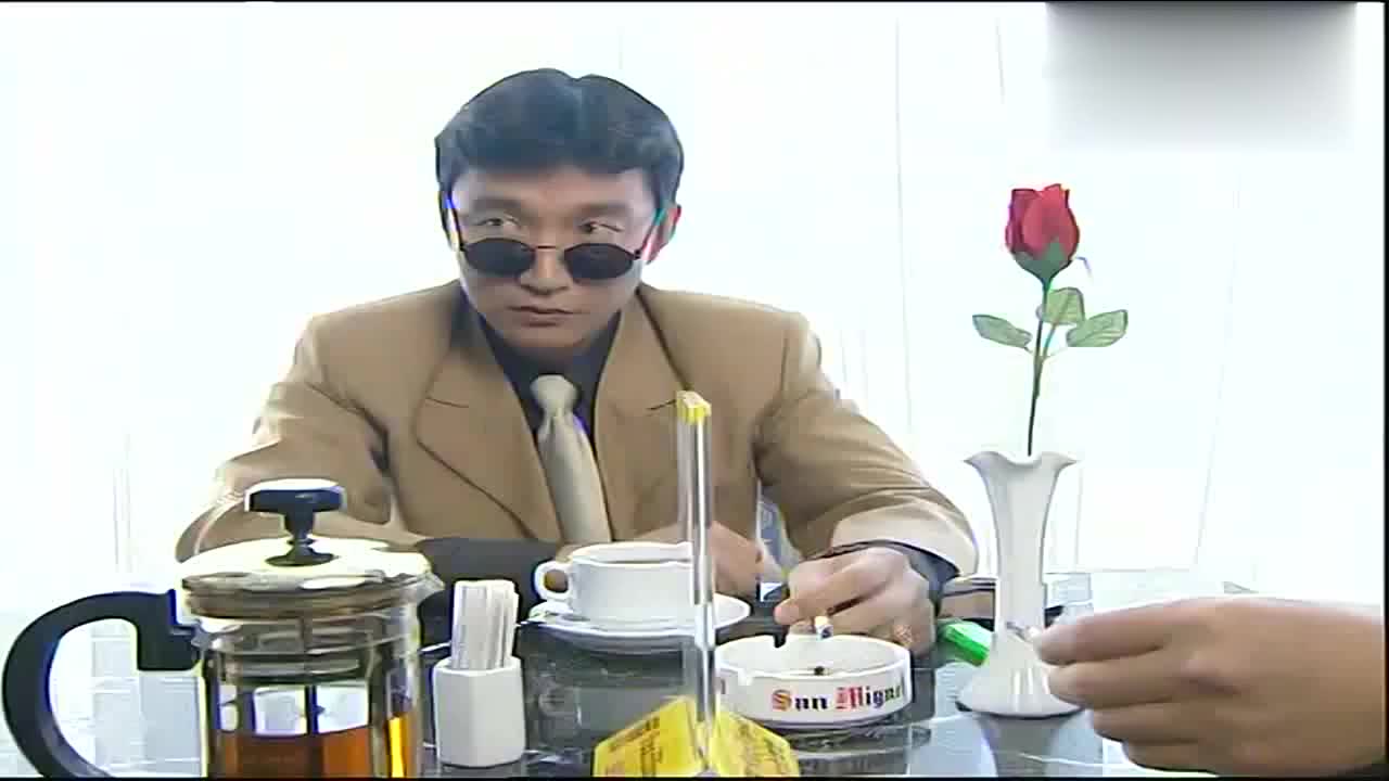 插翅难逃:警官审问马少白,不料马少白出卖了张世豪,真怂