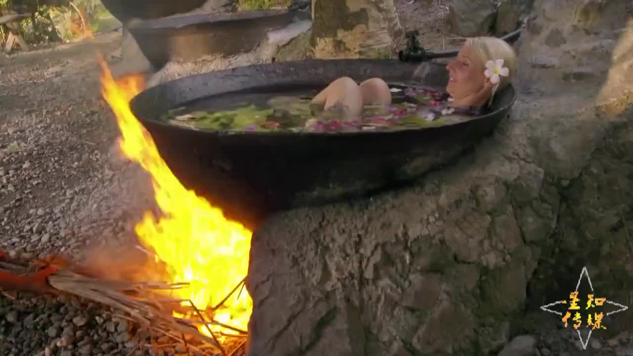 陈华家太有钱了,早餐吃铁锅炖大鹅,韩国嘉宾直呼:山珍海味