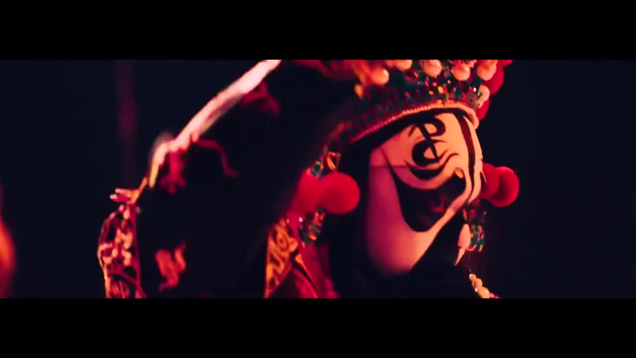 张艺兴新歌《莲》mv来了,拍得像电影一样,有很多大场面