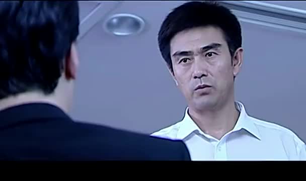 罪域:冯大庆在家中酗酒,竟拿出私藏枪支,看来要复仇了!