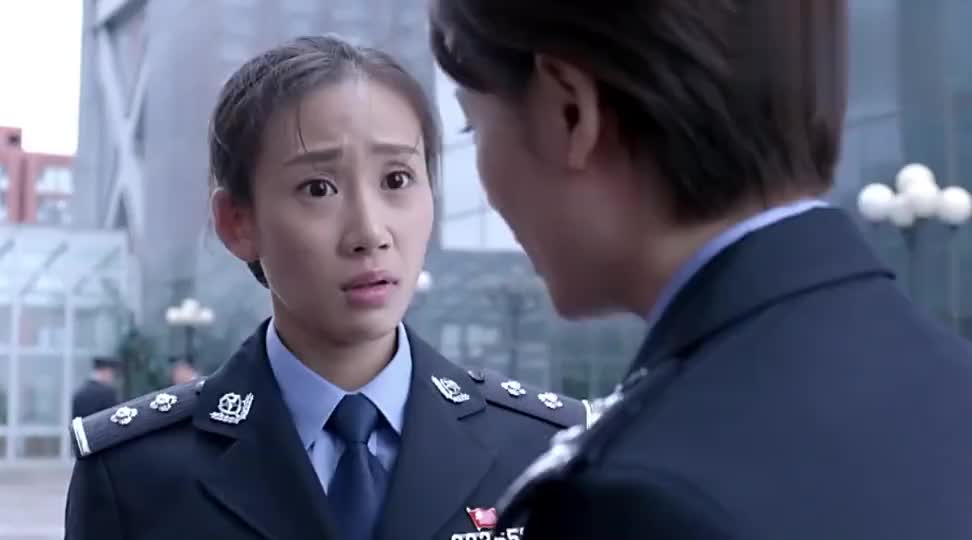警花与警犬:优优没有被选上女子训犬队,结果她直接找领导谈话
