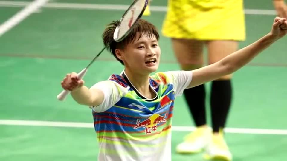 前国羽队员包宜鑫:头顶步伐正确方式,两种后退方法都很实用!