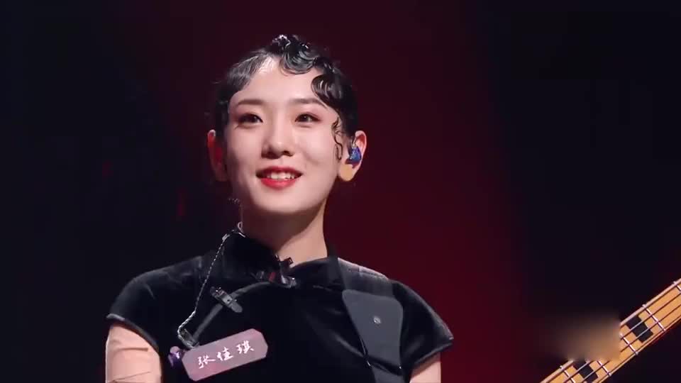 我们的乐队:王俊凯变严厉批评选手,不料邓紫棋唱反调!