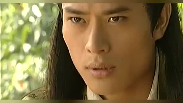 逍遥侯武功太厉害,两个江湖老前辈练一年竟不够接他一招