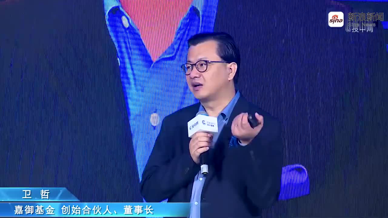 卫哲居然偷偷接私活了?是谁遇上棘手case聘请卫boss做私人公关