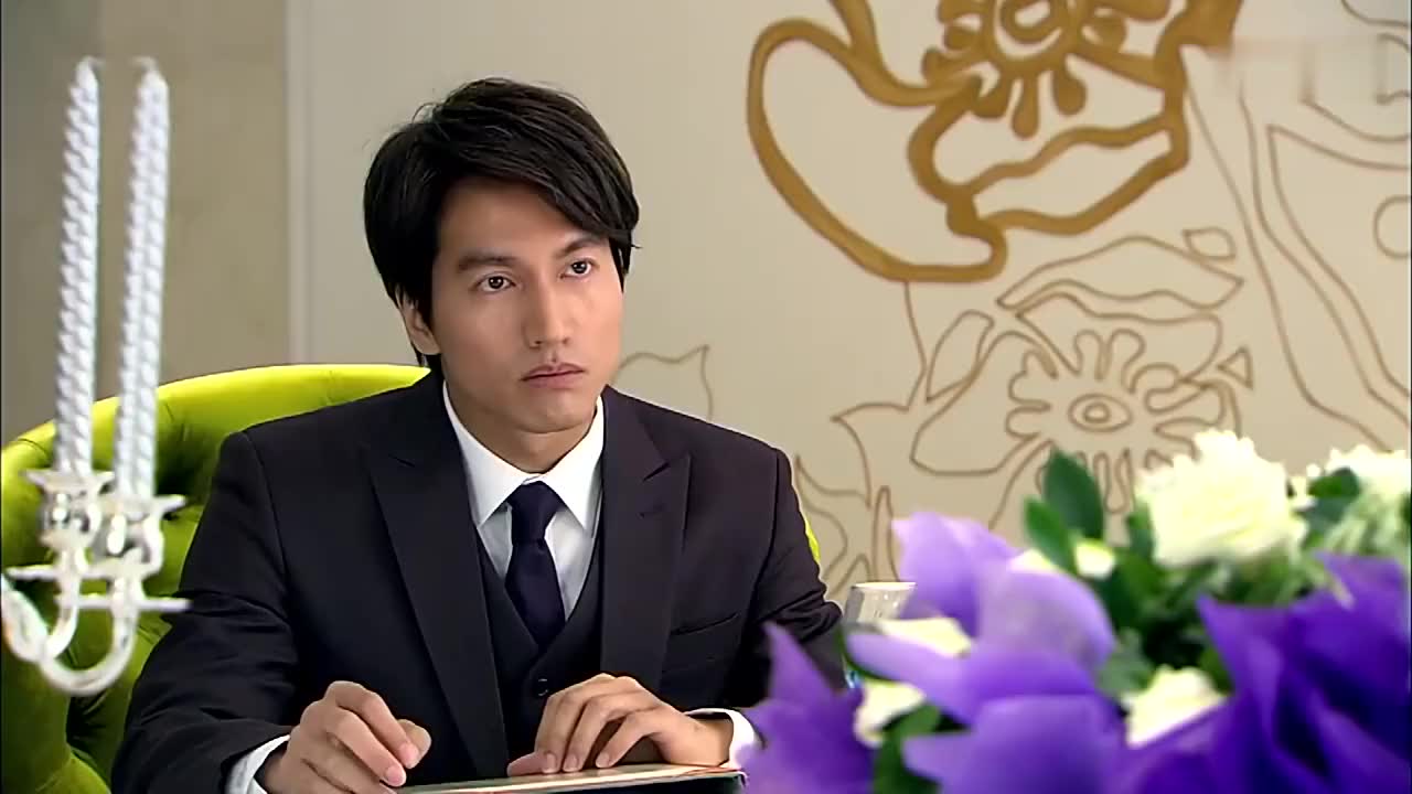 恋恋不忘:厉仲谋警告曼迪不要耍小心眼,否则一定会让她消失