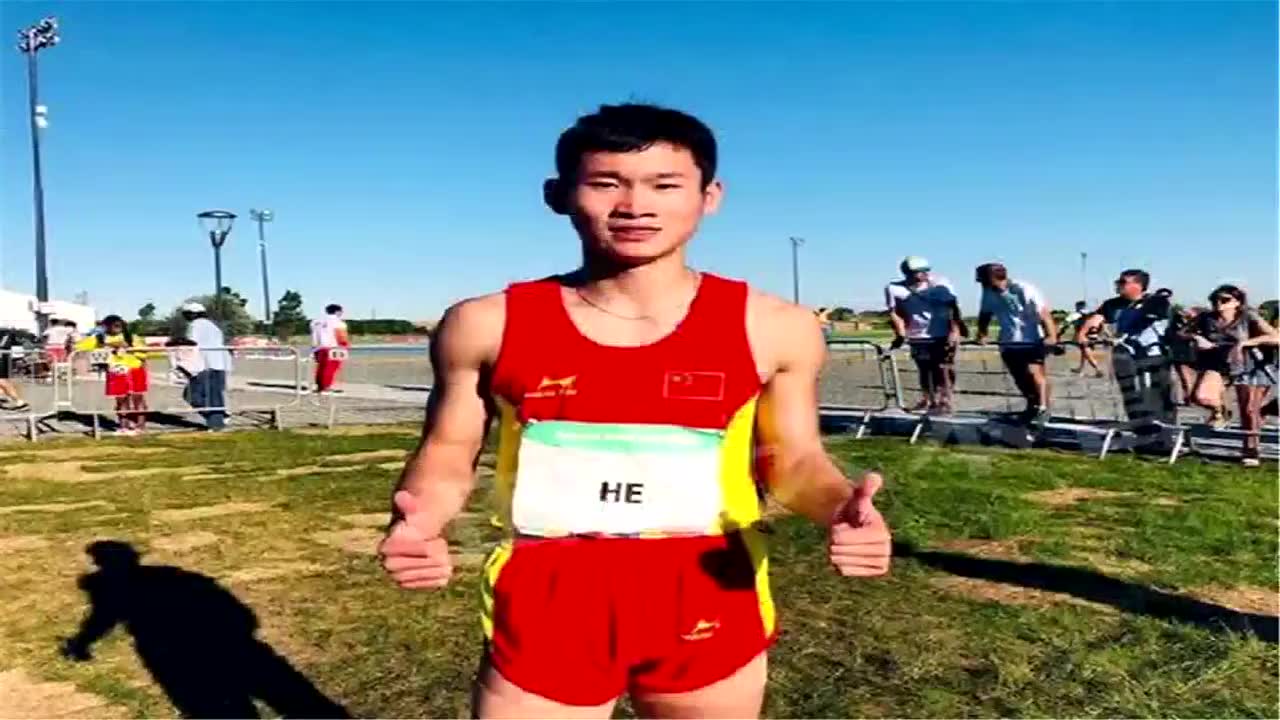00后小将何宇鸿百米跑出10秒24 成绩远超同期苏炳添