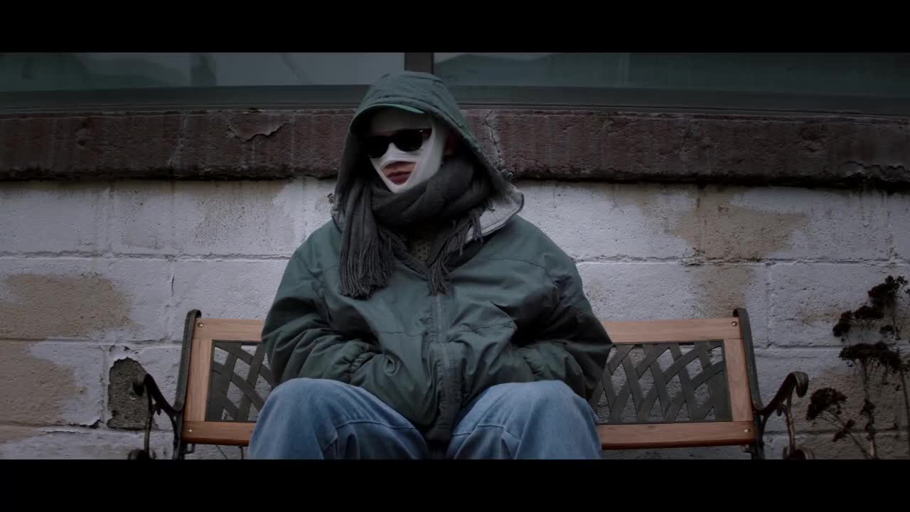 《凝视猎物 looks that kill》布兰登·弗林与茱莉亚·古丹妮·泰勒