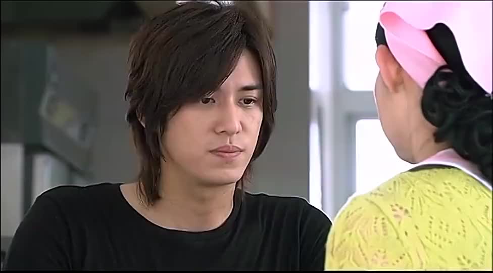 友善致使真真受伤,皓天情急之下说他是真真丈夫,友善怅然若失