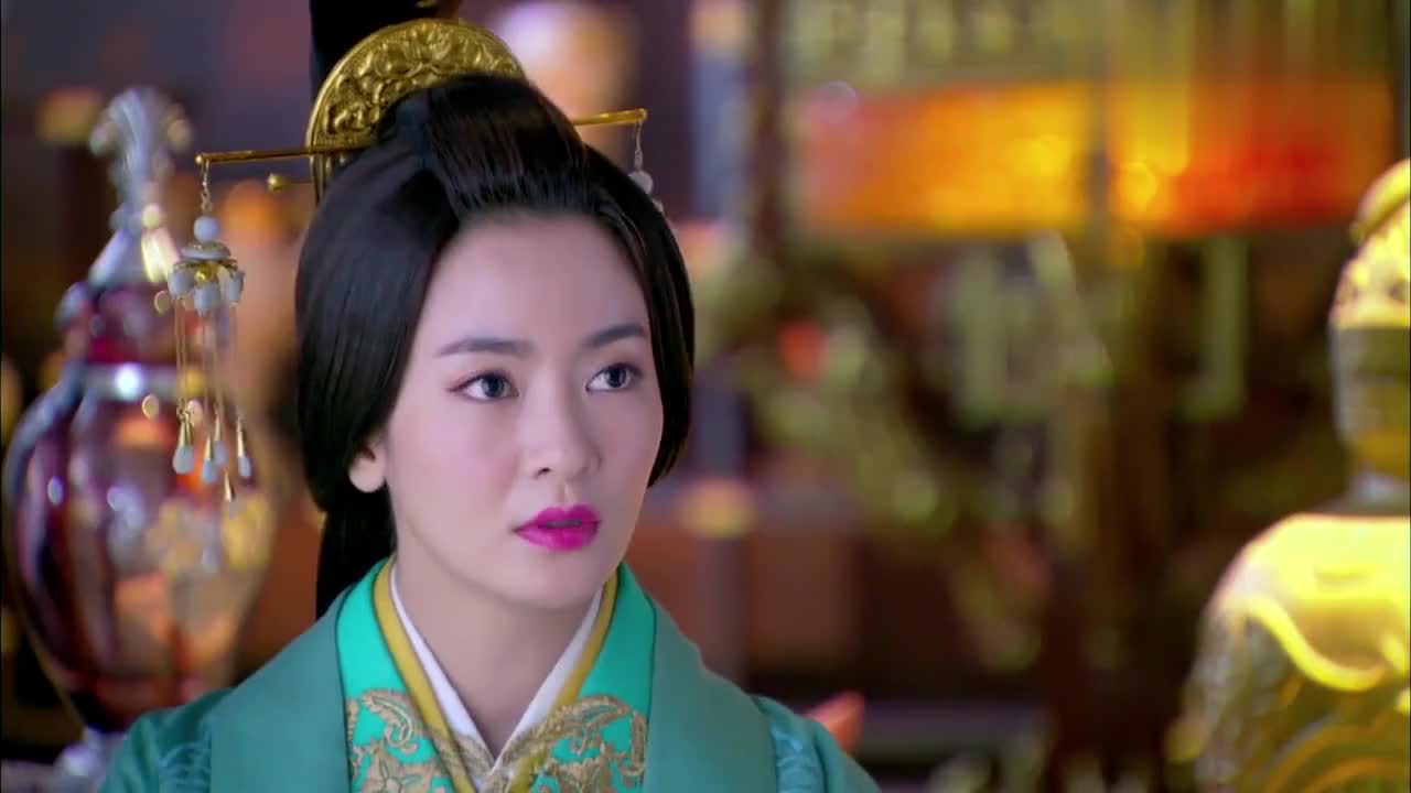 好剧:老外记者采访太后,怎料记者竟说太后不像太后是刻薄的女人
