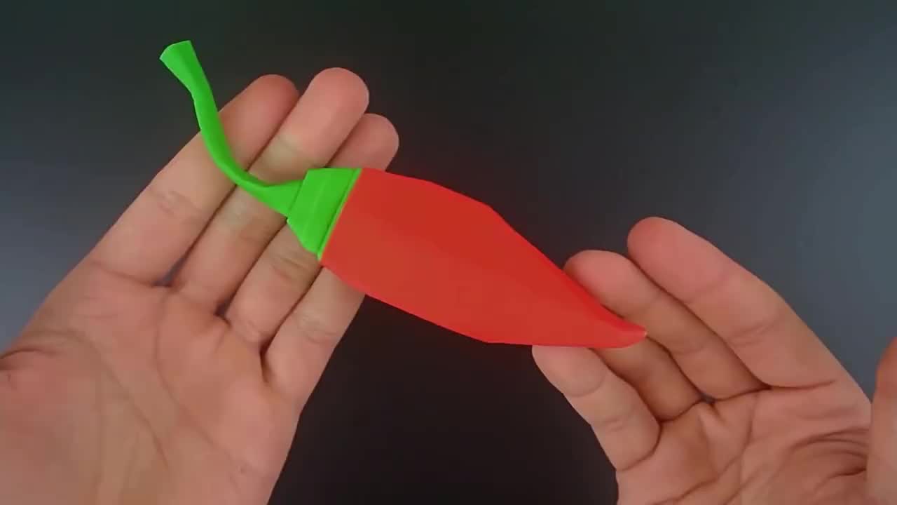 教你折纸小辣椒书签,简单形象又好玩,喜欢折纸的不要错过!