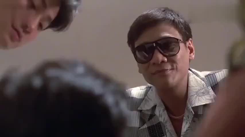 狱中龙-兄弟阿豪真的不行了,谁知是人家在逗他而已,真太能作了