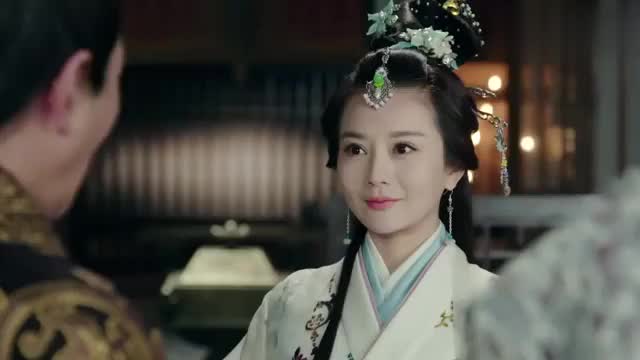 思美人:群臣议论纷纷之时,屈原又震惊大家,废除世袭爵禄