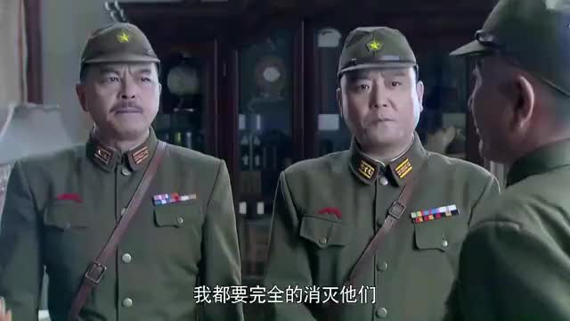 秘密小分队:鬼子夜袭八路司令部,战士拉响身手榴弹,向部队示警