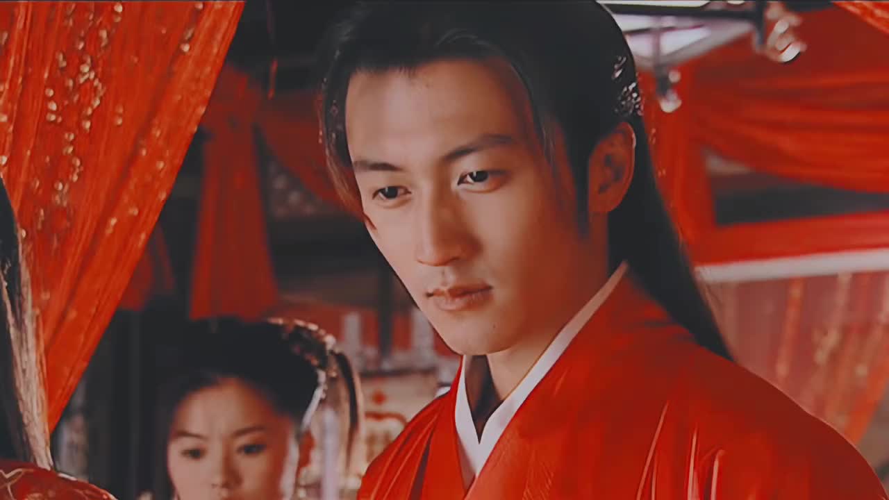 古装舔颜向.谢霆锋