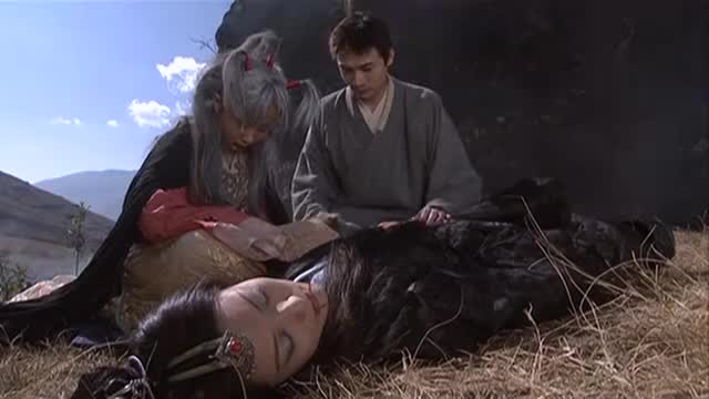 天龙八部:李秋水和天山童姥生前一见面就打,不料临死时竟醒悟了