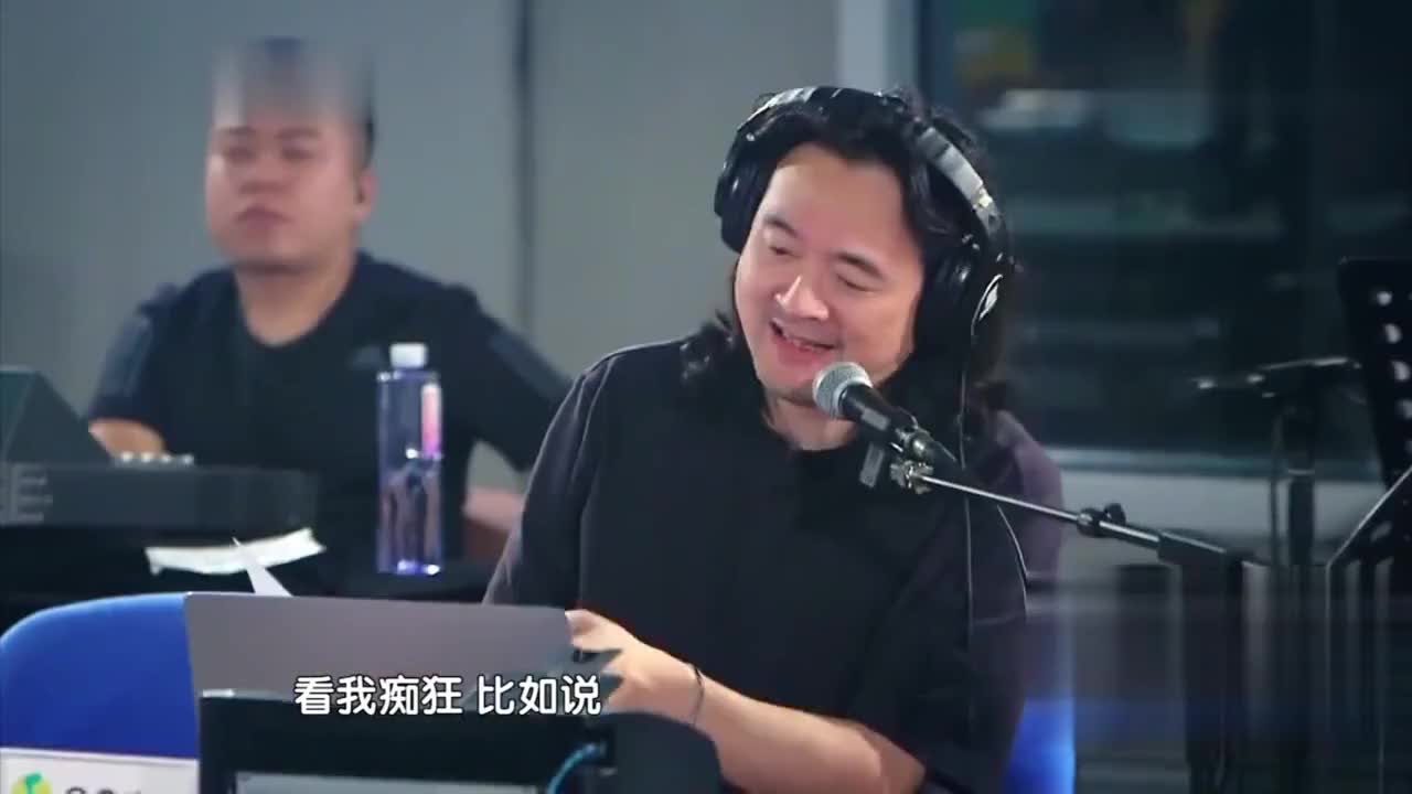 捞仔老师还有这一面,现场指导李菲儿,排练现场精彩不断