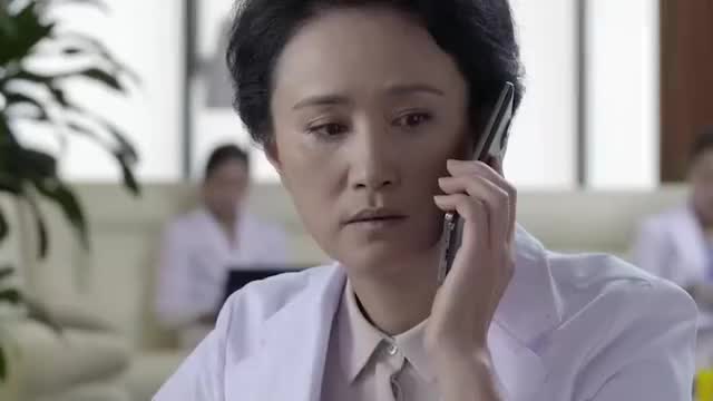 产科医生:何晶无奈离开医院,大家舍不得她