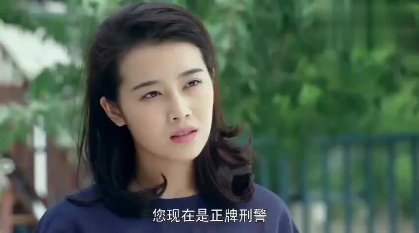 警察锅哥:秦支慕名来看简凡,简凡也太能说,梁舞云在一旁都急了